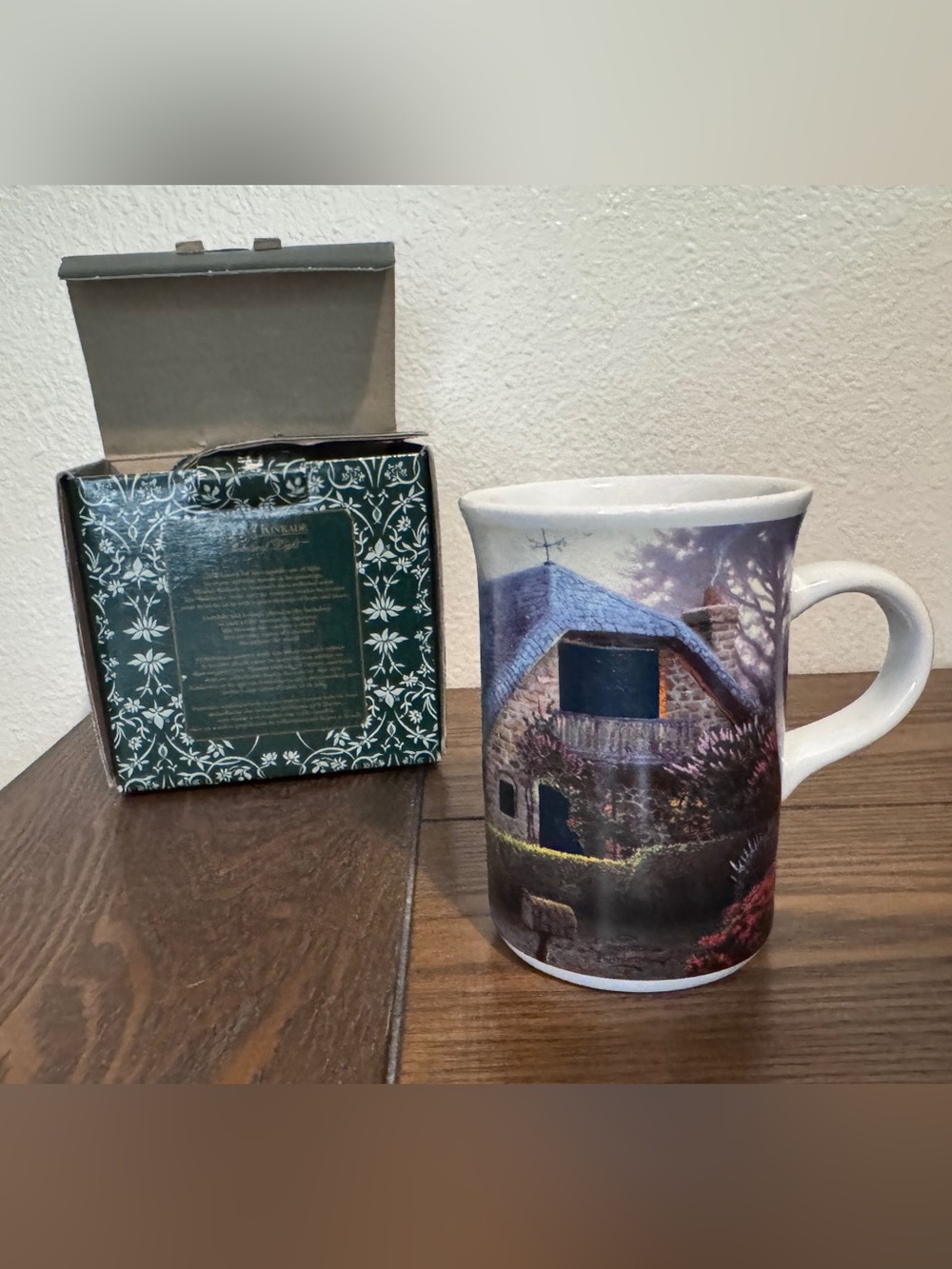 Vintage Thomas Kinkade Lilac Cottage Illuminating Mug‎ Cottagecore Cup with Box